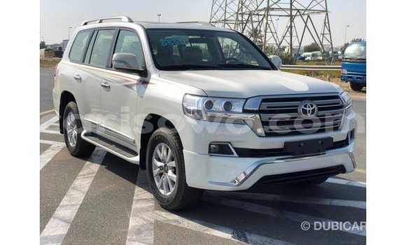Buy Import Toyota Land Cruiser White Car in Import - Dubai in Benign Buy Import Toyota Land Cruiser White Car in Import - Dubai in Benign