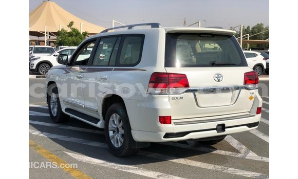 Buy Import Toyota Land Cruiser White Car in Import - Dubai in Benign Buy Import Toyota Land Cruiser White Car in Import - Dubai in Benign