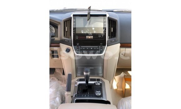 Buy Import Toyota Land Cruiser White Car in Import - Dubai in Benign Buy Import Toyota Land Cruiser White Car in Import - Dubai in Benign