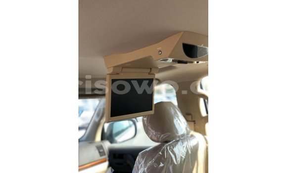 Buy Import Toyota Land Cruiser White Car in Import - Dubai in Benign Buy Import Toyota Land Cruiser White Car in Import - Dubai in Benign