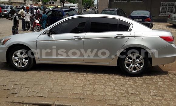 Sayi Na hannu Honda Accord Azurfa Mota in Savalou a Benin Sayi Na hannu Honda Accord Azurfa Mota in Savalou a Benin