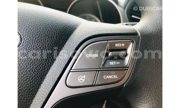 Acheter Import Voiture Hyundai Santa Fe Noir à Import - Dubai, Benin Acheter Import Voiture Hyundai Santa Fe Noir à Import - Dubai, Benin