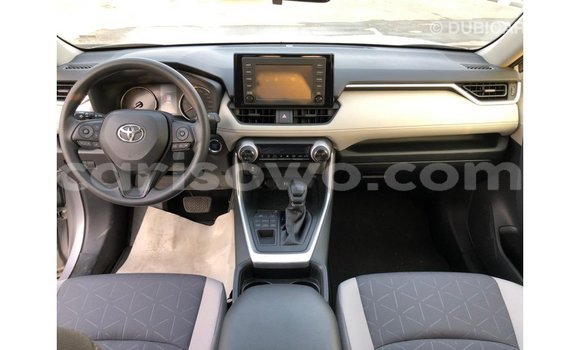 Buy Import Toyota HiAce Other Truck in Import - Dubai in Benign Buy Import Toyota HiAce Other Truck in Import - Dubai in Benign