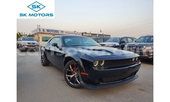 Ra Imported Dodge Challenger Black Ọkọ̀ in Import - Dubai ni Benin
