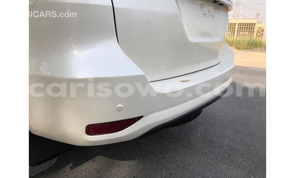 Acheter Import Voiture Toyota Fortuner Blanc à Import - Dubai, Benin Acheter Import Voiture Toyota Fortuner Blanc à Import - Dubai, Benin