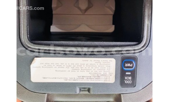 Acheter Import Voiture Toyota Prado Noir à Import - Dubai, Benin Acheter Import Voiture Toyota Prado Noir à Import - Dubai, Benin