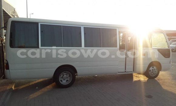 Ra Imported Toyota Coaster funfun Ọkọ̀ akẹ́rù ńlá in Import - Dubai ni Benin Ra Imported Toyota Coaster funfun Ọkọ̀ akẹ́rù ńlá in Import - Dubai ni Benin