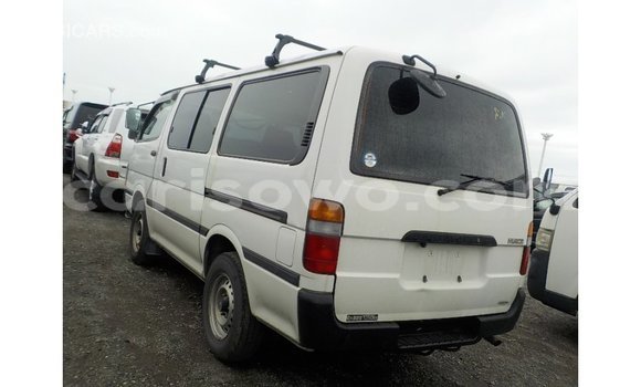 Acheter Import Voiture Toyota Hiace Blanc à Import - Dubai, Benin Acheter Import Voiture Toyota Hiace Blanc à Import - Dubai, Benin