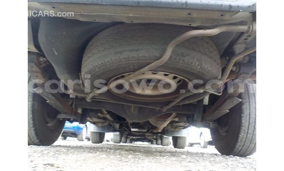 Acheter Import Voiture Toyota Hiace Blanc à Import - Dubai, Benin Acheter Import Voiture Toyota Hiace Blanc à Import - Dubai, Benin