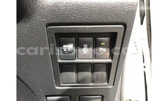 Sayi Imported Toyota Fortuner White Mota in Import - Dubai a Benin Sayi Imported Toyota Fortuner White Mota in Import - Dubai a Benin