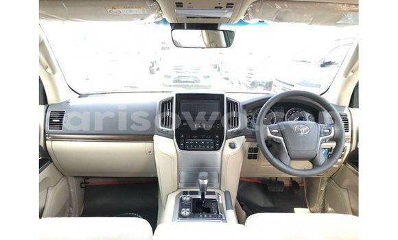 Buy Import Toyota Land Cruiser White Car in Import - Dubai in Benign Buy Import Toyota Land Cruiser White Car in Import - Dubai in Benign