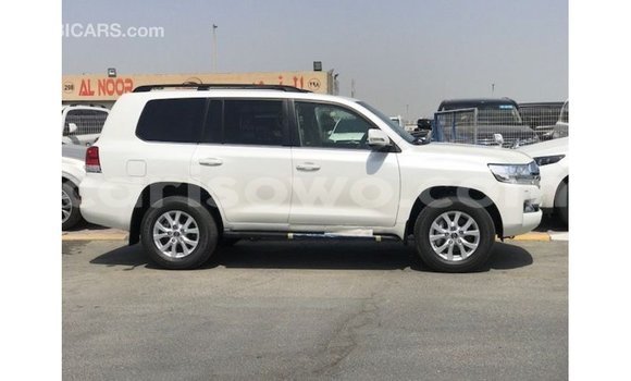 Buy Import Toyota Land Cruiser White Car in Import - Dubai in Benign Buy Import Toyota Land Cruiser White Car in Import - Dubai in Benign