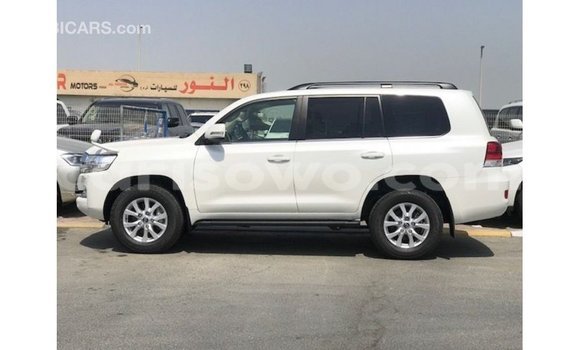 Buy Import Toyota Land Cruiser White Car in Import - Dubai in Benign Buy Import Toyota Land Cruiser White Car in Import - Dubai in Benign