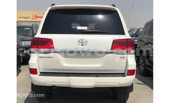 Buy Import Toyota Land Cruiser White Car in Import - Dubai in Benign Buy Import Toyota Land Cruiser White Car in Import - Dubai in Benign