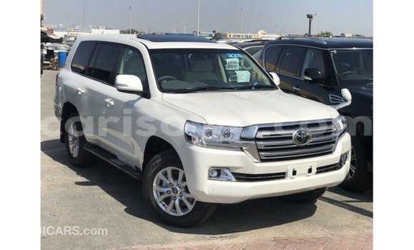 Buy Import Toyota Land Cruiser White Car in Import - Dubai in Benign Buy Import Toyota Land Cruiser White Car in Import - Dubai in Benign
