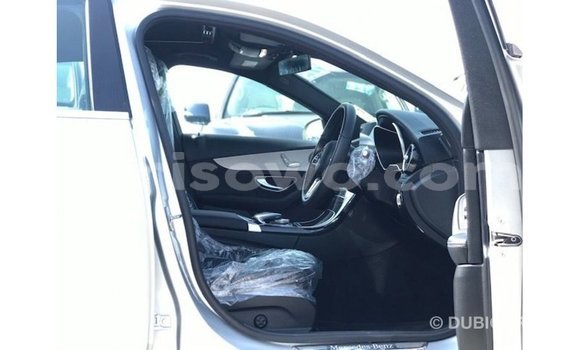 Acheter Import Voiture Mercedes-Benz 200 Autre à Import - Dubai, Benin Acheter Import Voiture Mercedes-Benz 200 Autre à Import - Dubai, Benin