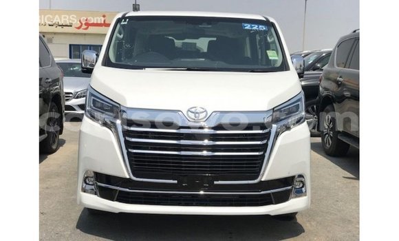 Buy Import Toyota Granvia White Car in Import - Dubai in Benign Buy Import Toyota Granvia White Car in Import - Dubai in Benign
