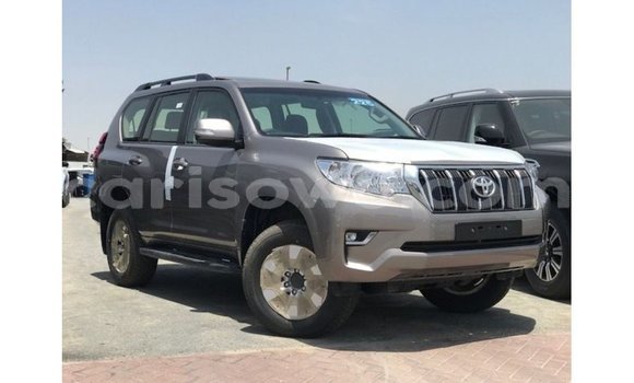 Ra Imported Toyota Prado Brown Ọkọ̀ in Import - Dubai ni Benin