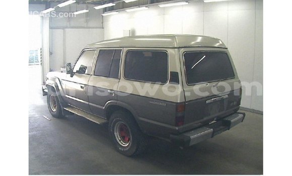 Sayi Imported Toyota Land Cruiser Sauran Mota in Import - Dubai a Benin Sayi Imported Toyota Land Cruiser Sauran Mota in Import - Dubai a Benin