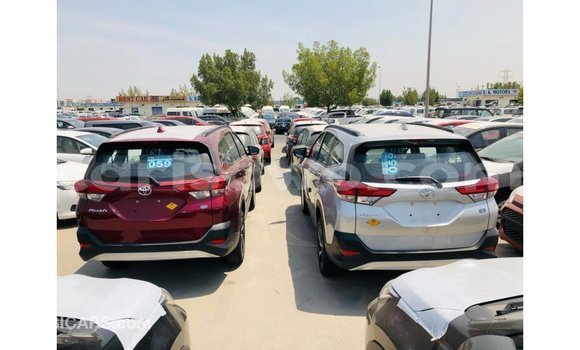 Acheter Import Voiture Toyota Rush Rouge à Import - Dubai, Benin Acheter Import Voiture Toyota Rush Rouge à Import - Dubai, Benin