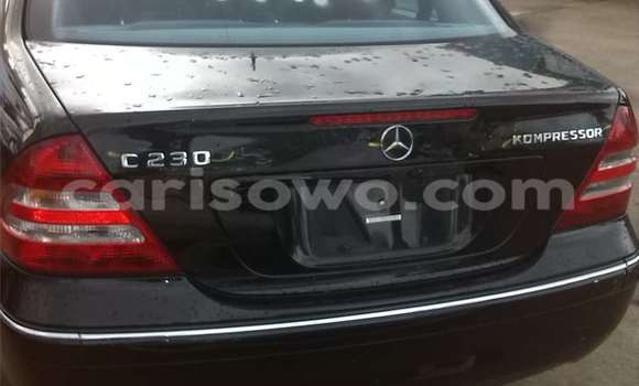Sayi Na hannu Mercedes-Benz KOMPRESSOR Black Mota in Porto Novo a Benin Sayi Na hannu Mercedes-Benz KOMPRESSOR Black Mota in Porto Novo a Benin