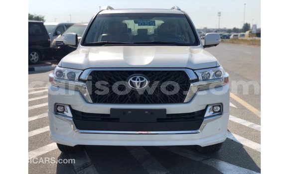 Buy Import Toyota Land Cruiser White Car in Import - Dubai in Benign Buy Import Toyota Land Cruiser White Car in Import - Dubai in Benign