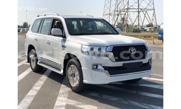 Buy Import Toyota Land Cruiser White Car in Import - Dubai in Benign Buy Import Toyota Land Cruiser White Car in Import - Dubai in Benign