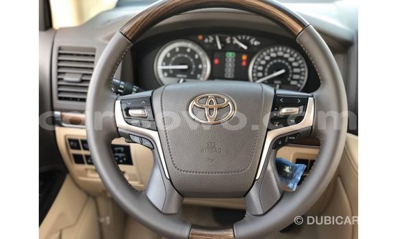 Buy Import Toyota Land Cruiser White Car in Import - Dubai in Benign Buy Import Toyota Land Cruiser White Car in Import - Dubai in Benign