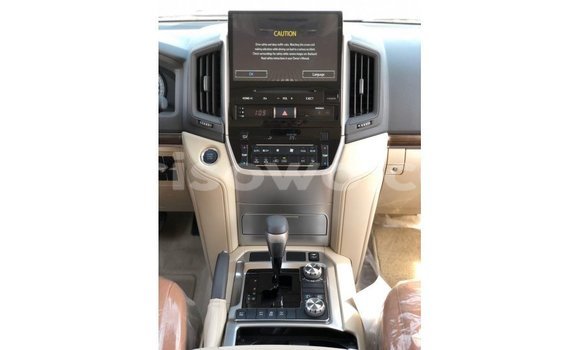 Buy Import Toyota Land Cruiser White Car in Import - Dubai in Benign Buy Import Toyota Land Cruiser White Car in Import - Dubai in Benign