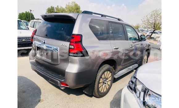 Acheter Import Voiture Toyota Prado Marron à Import - Dubai, Benin Acheter Import Voiture Toyota Prado Marron à Import - Dubai, Benin
