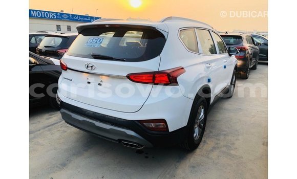 Acheter Import Voiture Hyundai Santa Fe Blanc à Import - Dubai, Benin Acheter Import Voiture Hyundai Santa Fe Blanc à Import - Dubai, Benin