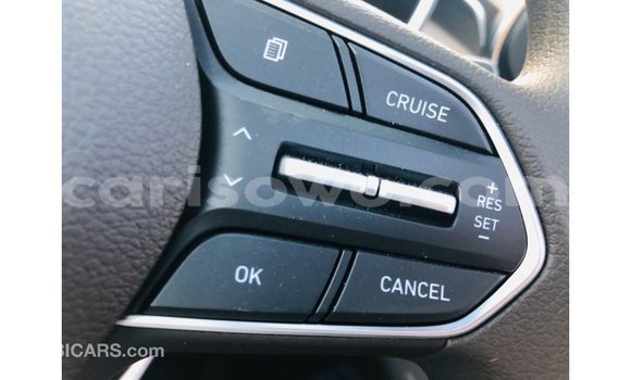 Acheter Import Voiture Hyundai Santa Fe Blanc à Import - Dubai, Benin Acheter Import Voiture Hyundai Santa Fe Blanc à Import - Dubai, Benin