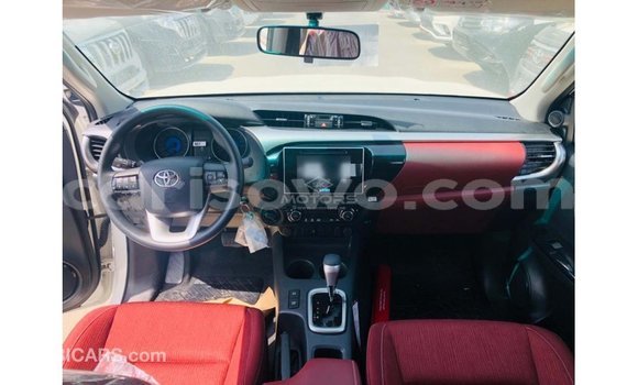 Buy Import Toyota Hilux White Car in Import - Dubai in Benign Buy Import Toyota Hilux White Car in Import - Dubai in Benign