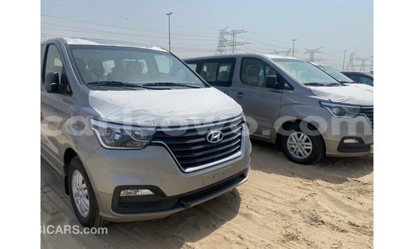 Ra Imported Hyundai Chorus Miiran Ọkọ̀ akẹ́rù ńlá in Import - Dubai ni Benin Ra Imported Hyundai Chorus Miiran Ọkọ̀ akẹ́rù ńlá in Import - Dubai ni Benin