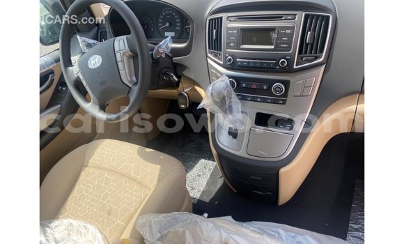 Ra Imported Hyundai Chorus Miiran Ọkọ̀ akẹ́rù ńlá in Import - Dubai ni Benin Ra Imported Hyundai Chorus Miiran Ọkọ̀ akẹ́rù ńlá in Import - Dubai ni Benin