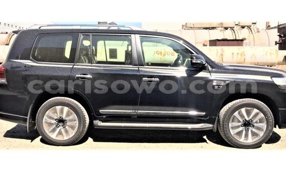 Ra Imported Toyota Land Cruiser Black Ọkọ̀ in Import - Dubai ni Benin Ra Imported Toyota Land Cruiser Black Ọkọ̀ in Import - Dubai ni Benin