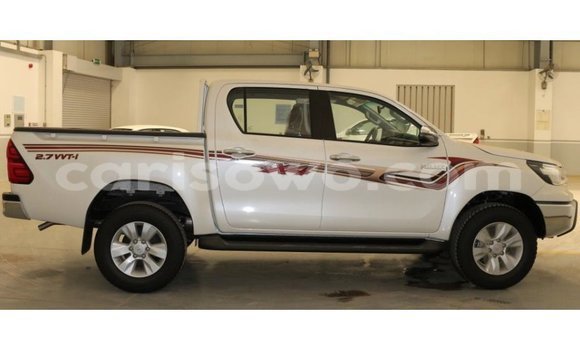 Ra Imported Toyota Hilux funfun Ọkọ̀ in Import - Dubai ni Benin Ra Imported Toyota Hilux funfun Ọkọ̀ in Import - Dubai ni Benin