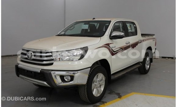 Ra Imported Toyota Hilux funfun Ọkọ̀ in Import - Dubai ni Benin Ra Imported Toyota Hilux funfun Ọkọ̀ in Import - Dubai ni Benin