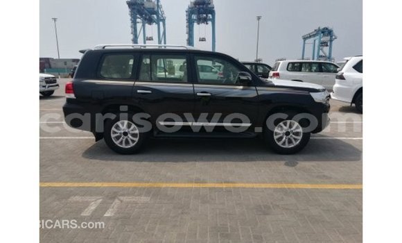 Sayi Imported Toyota Land Cruiser Black Mota in Import - Dubai a Benin Sayi Imported Toyota Land Cruiser Black Mota in Import - Dubai a Benin