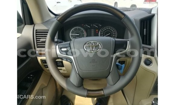 Sayi Imported Toyota Land Cruiser Black Mota in Import - Dubai a Benin Sayi Imported Toyota Land Cruiser Black Mota in Import - Dubai a Benin
