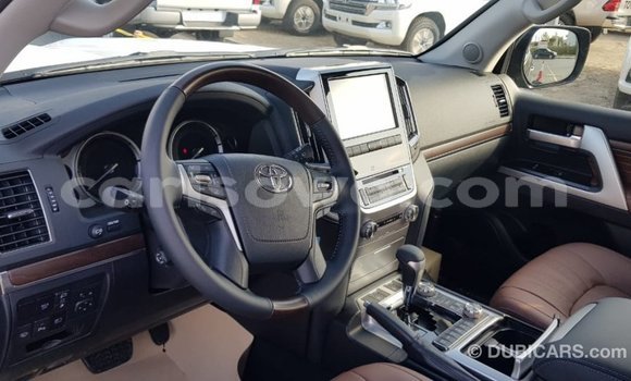 Ra Imported Toyota Land Cruiser Black Ọkọ̀ in Import - Dubai ni Benin Ra Imported Toyota Land Cruiser Black Ọkọ̀ in Import - Dubai ni Benin