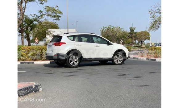 Sayi Imported Toyota HiAce White Babbar mota in Import - Dubai a Benin Sayi Imported Toyota HiAce White Babbar mota in Import - Dubai a Benin