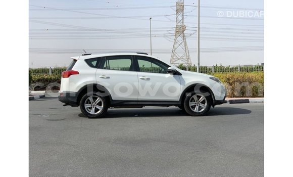 Sayi Imported Toyota HiAce White Babbar mota in Import - Dubai a Benin Sayi Imported Toyota HiAce White Babbar mota in Import - Dubai a Benin