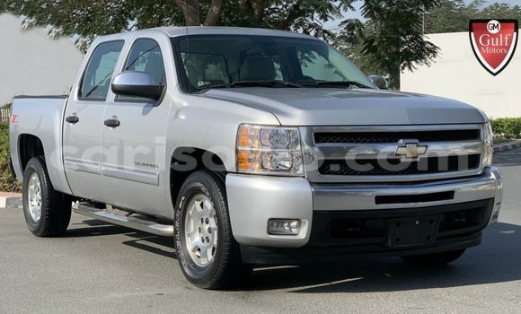Sayi Imported Chevrolet Silverado Sauran Mota in Import - Dubai a Benin