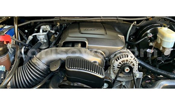 Acheter Import Voiture Chevrolet Silverado Noir à Import - Dubai, Benin Acheter Import Voiture Chevrolet Silverado Noir à Import - Dubai, Benin