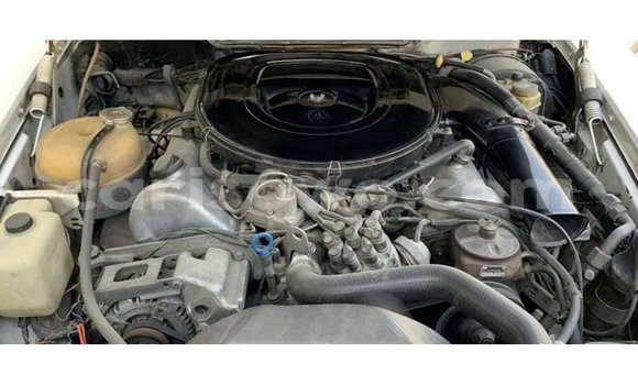 Sayi Imported Mercedes-Benz 190 White Mota in Import - Dubai a Benin Sayi Imported Mercedes-Benz 190 White Mota in Import - Dubai a Benin