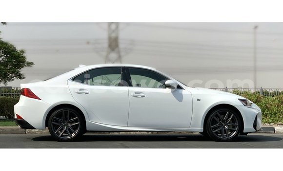 Sayi Imported Lexus IS White Mota in Import - Dubai a Benin Sayi Imported Lexus IS White Mota in Import - Dubai a Benin