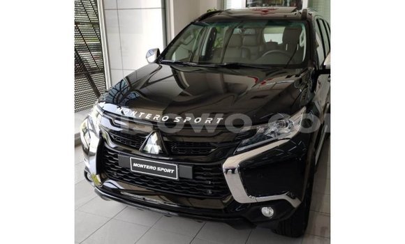 Buy Import Mitsubishi Montero Black Car in Import - Dubai in Benign