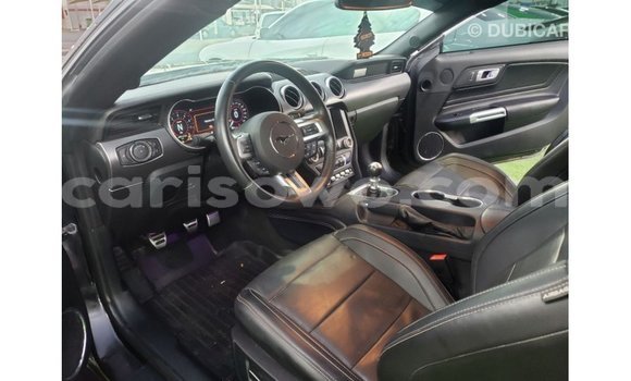 Acheter Import Voiture Ford Mustang Noir à Import - Dubai, Benin Acheter Import Voiture Ford Mustang Noir à Import - Dubai, Benin