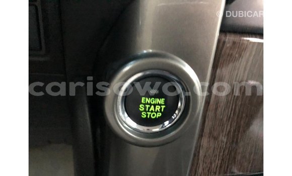 Acheter Import Voiture Toyota Prado Blanc à Import - Dubai, Benin Acheter Import Voiture Toyota Prado Blanc à Import - Dubai, Benin